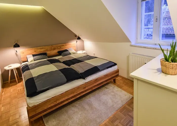 Strict Λιουμπλιάνα