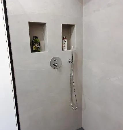Apartment Strict